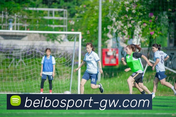 密集赛程考验巴萨与皇马皇马面临更大挑战与压力